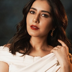 Raashi Khanna Latest Stills