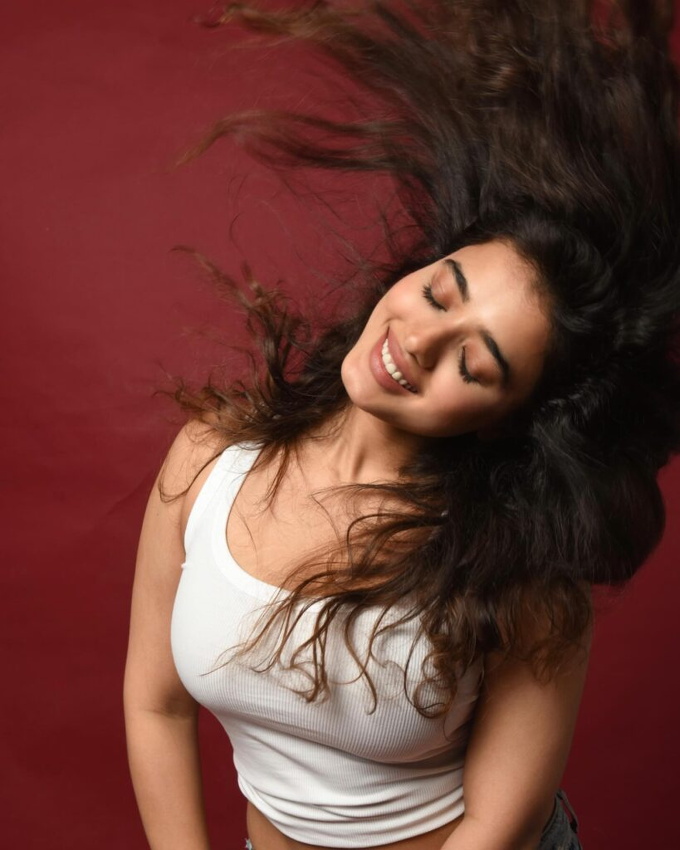 Ketika-Sharma-6-819x1024