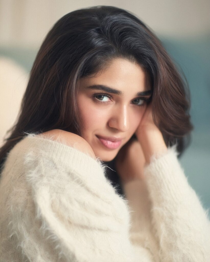 Krithi-Shetty-4-821x1024