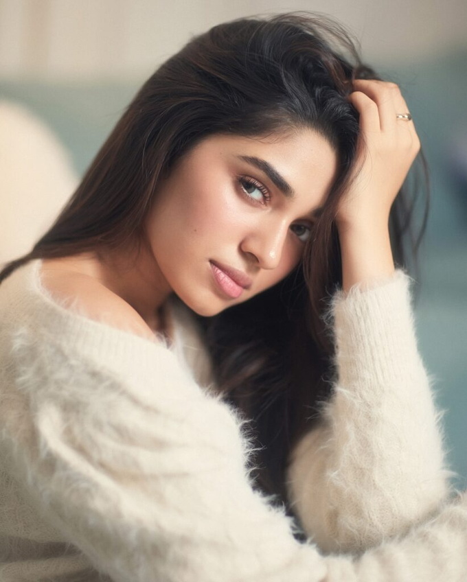 Krithi-Shetty-5-821x1024