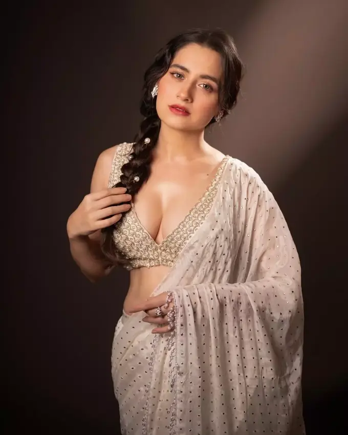 Sanjeeda Shaikh 1