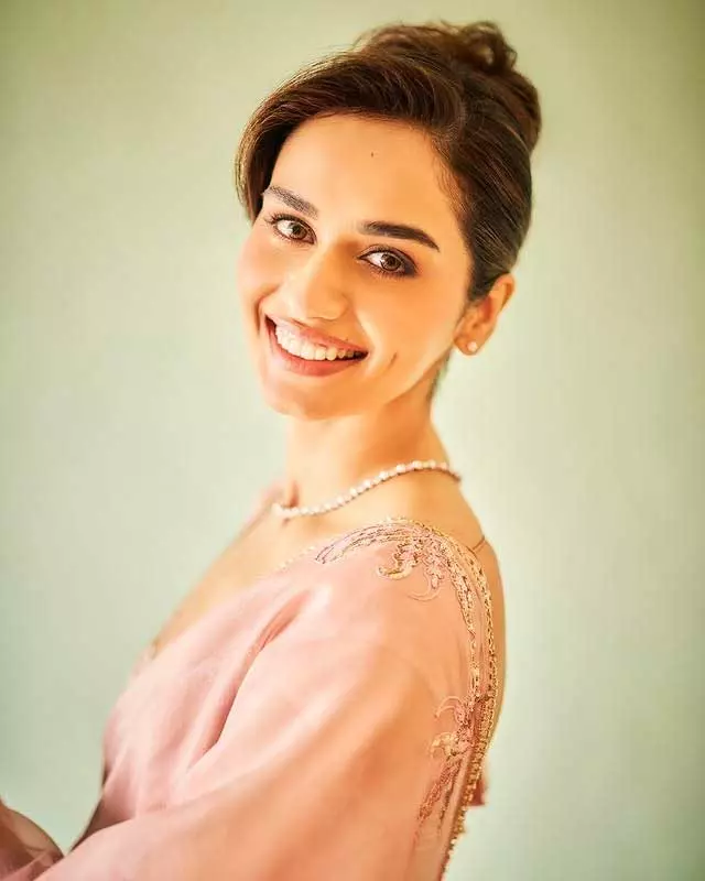 Manushi Chhillar6.webp